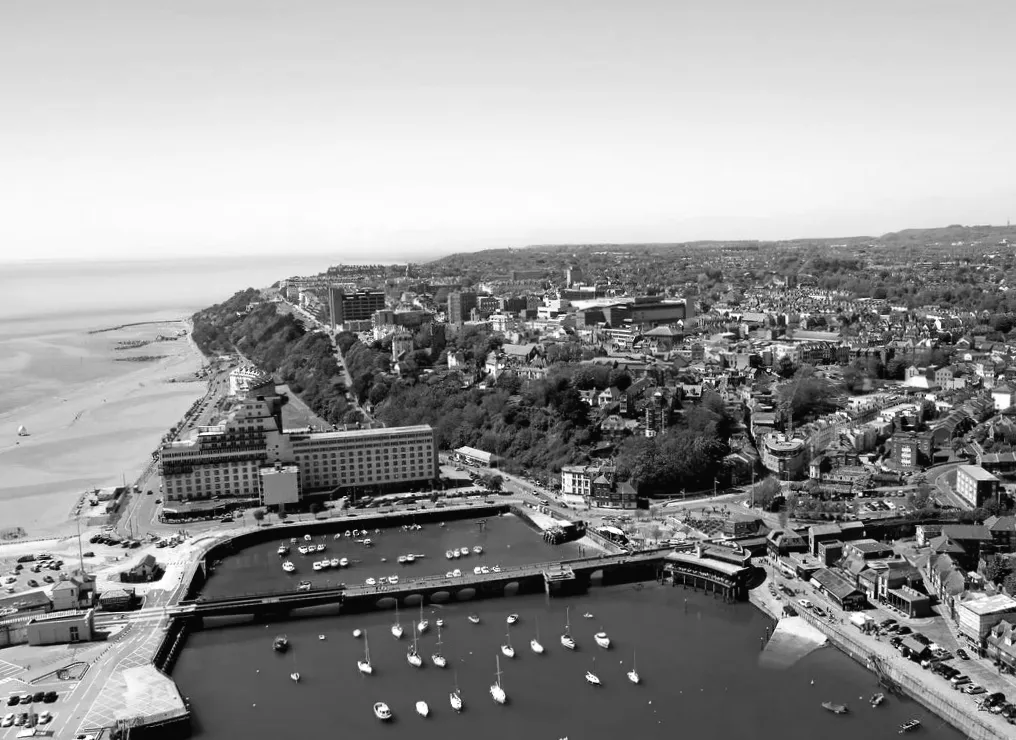 Містечко на узбережжі Кенту дійшло до середини великого проекту відновлення на суму 22 млн фунтів.