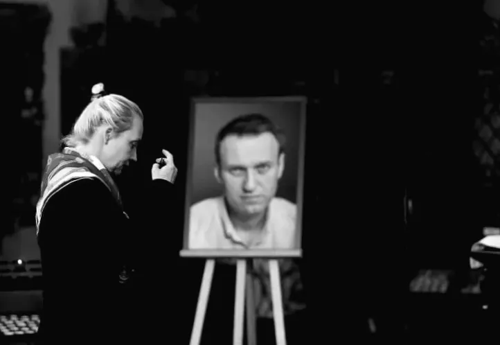 Два роки згадують Навального у всьому світі, а Кремль заперечує отруєння.