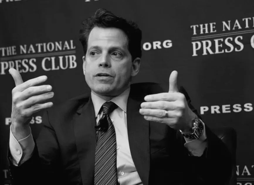 Антоні Скарамуччі вважає протидію "обнадіюючою", попереджуючи Трампа про імпічмент через вторгнення в Гренландію.