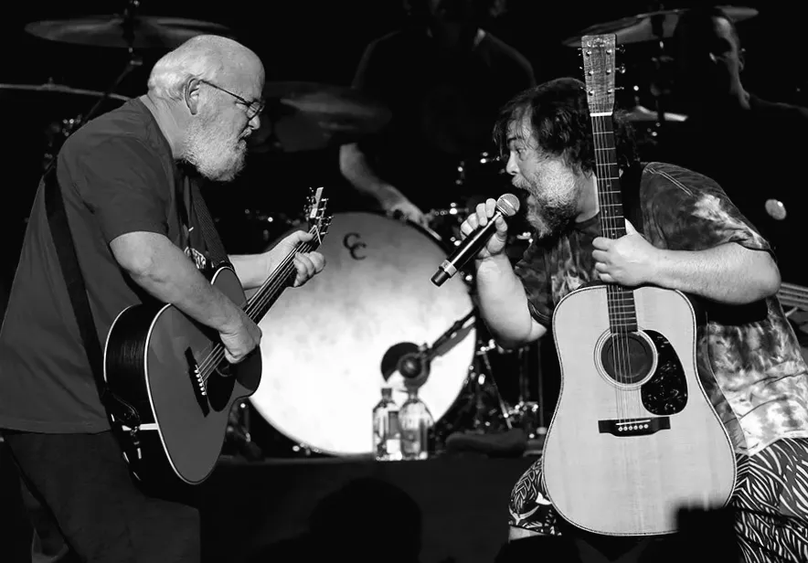 Кайл Ґесс з Tenacious D назвав вислів про стрілянину Трампа "жахливим", розповів про стосунки з Джеком Блеком: "Нам довелося зробити паузу"