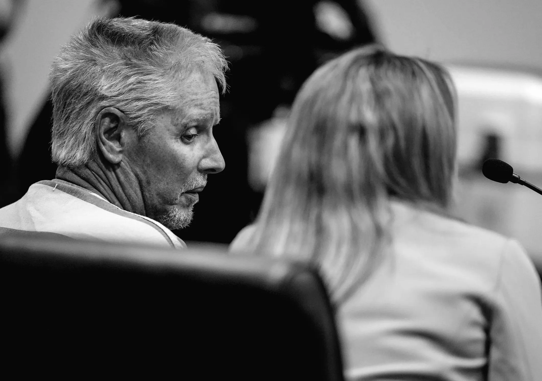 Батько підлітка, який вбив 4 людей у школі, йде на суд за вбивство