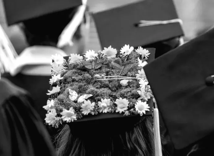 Міграційна політика ускладнює доступ для нелегальних студентів