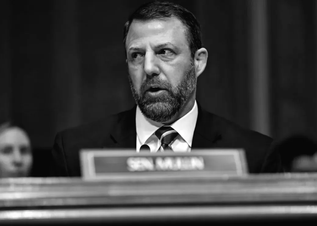 Сенатор партії MAGA розповів, чому Трампу слід ударити по Ірану