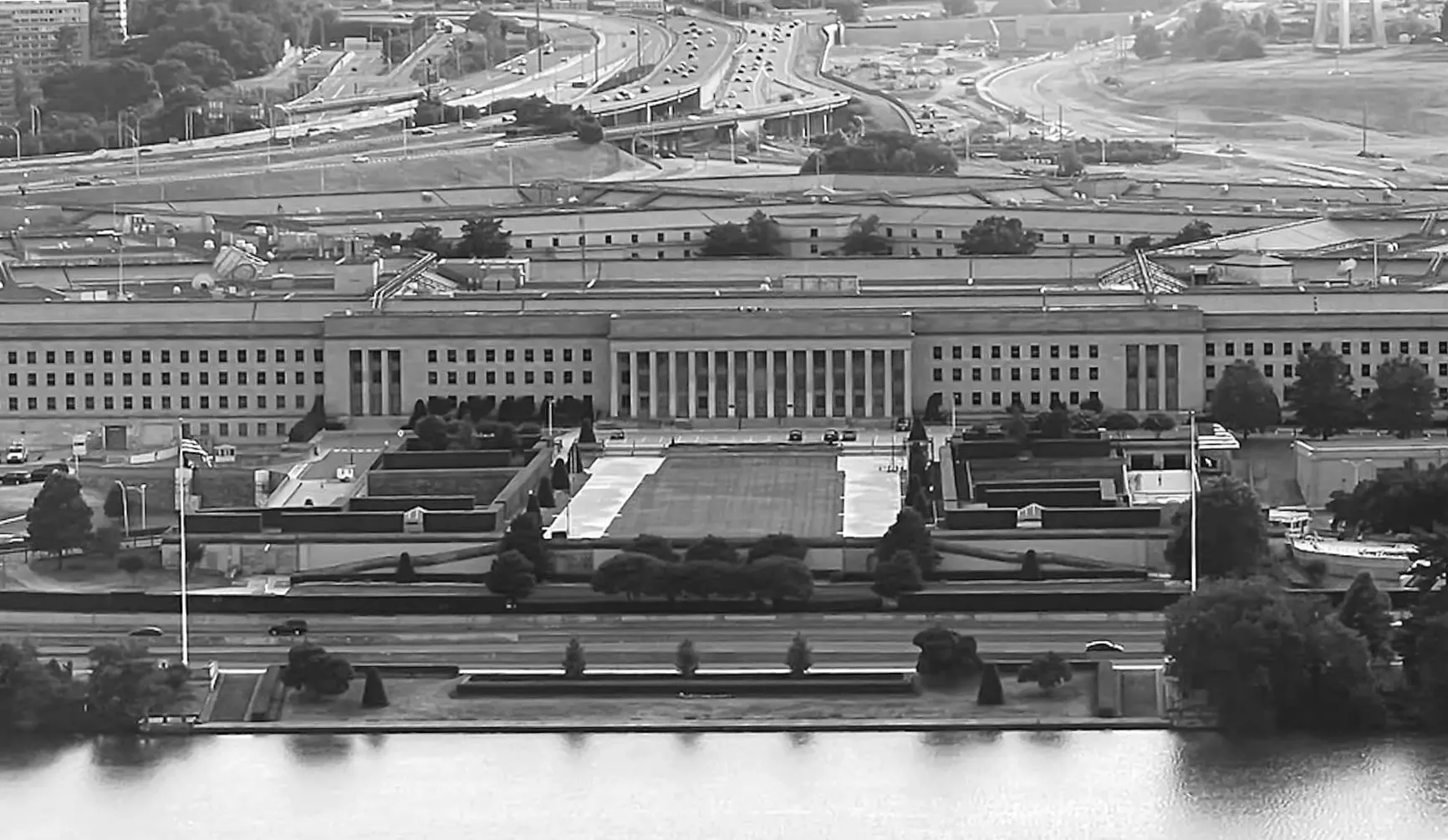 Пентагон США прийме штучний інтелект Грок від Ілона Маска, не зважаючи на критику: "Використає дані з двох десятиліть військових та розвідувальних операцій"