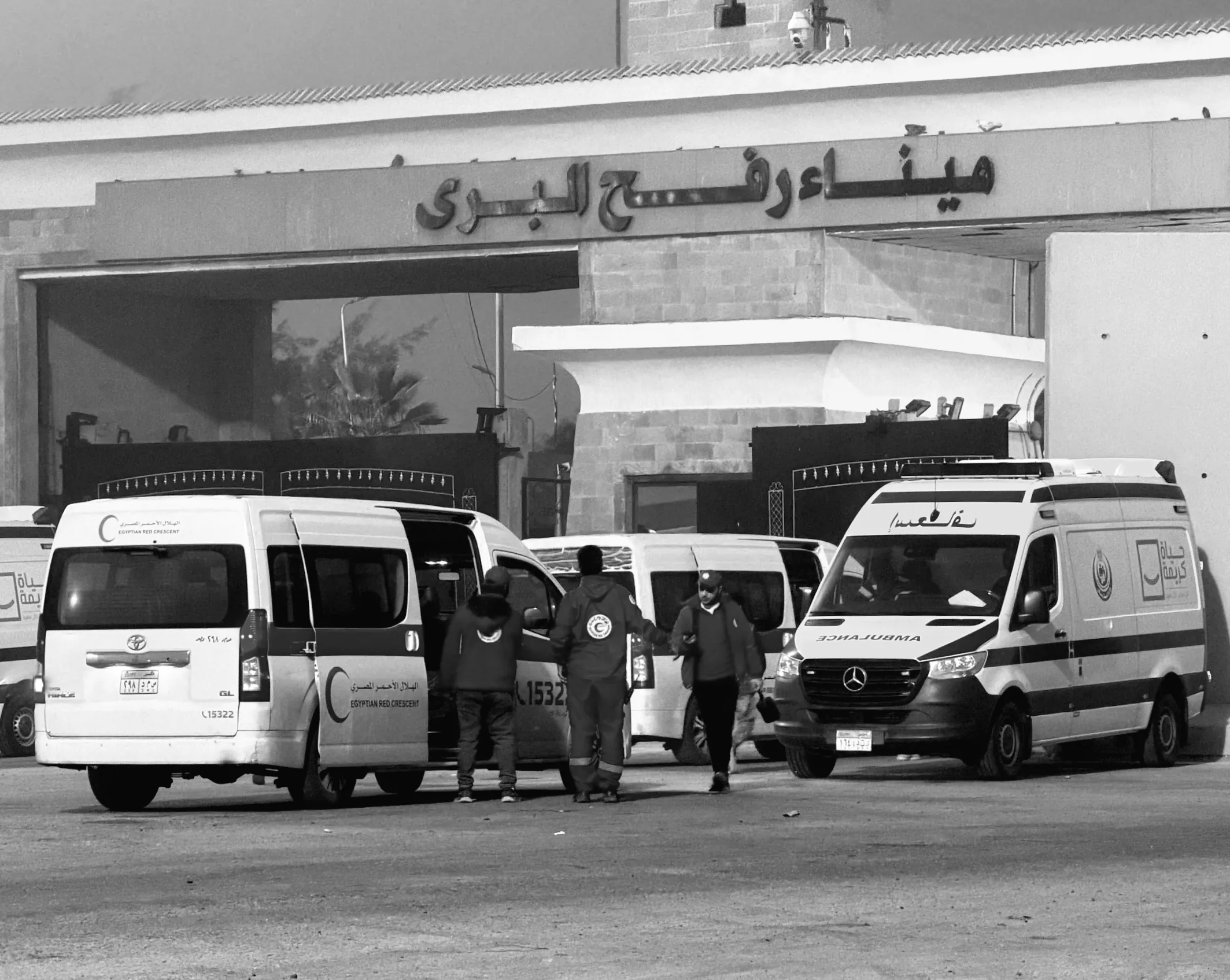 Палестинський онкозахворюваного, що застряг у Єгипті два роки, повертається до Гази