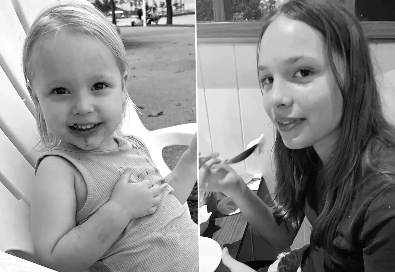 Дві молоді сестри померли в лікарні дні після втечі з пожежі, що повністю знищила їхній дом.