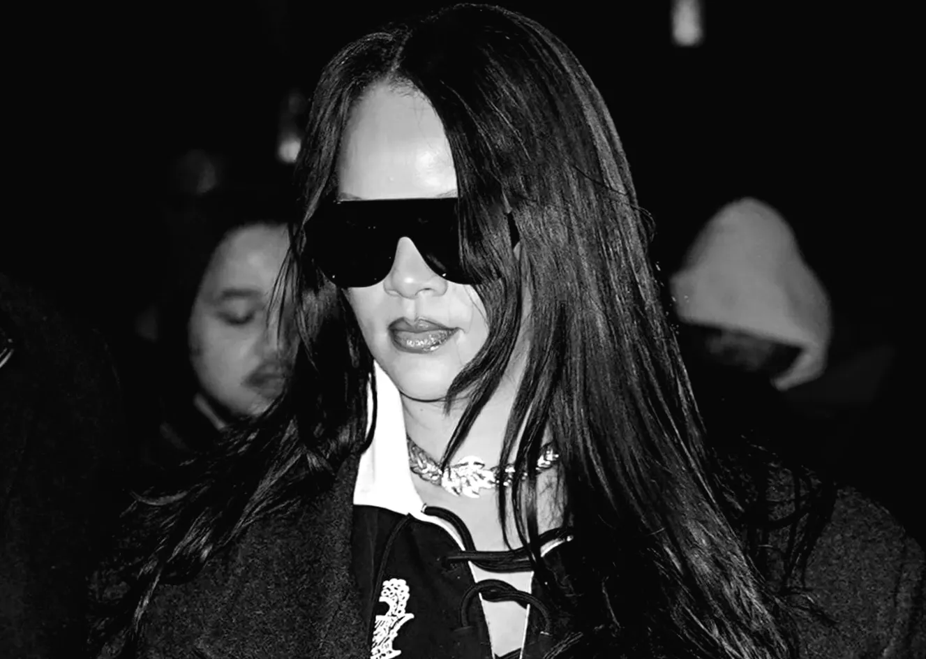 Ріану вдарила закриваюча двері під час виходу в Нью-Йорку. Що вона сказала охоронцю, відповідальному за це