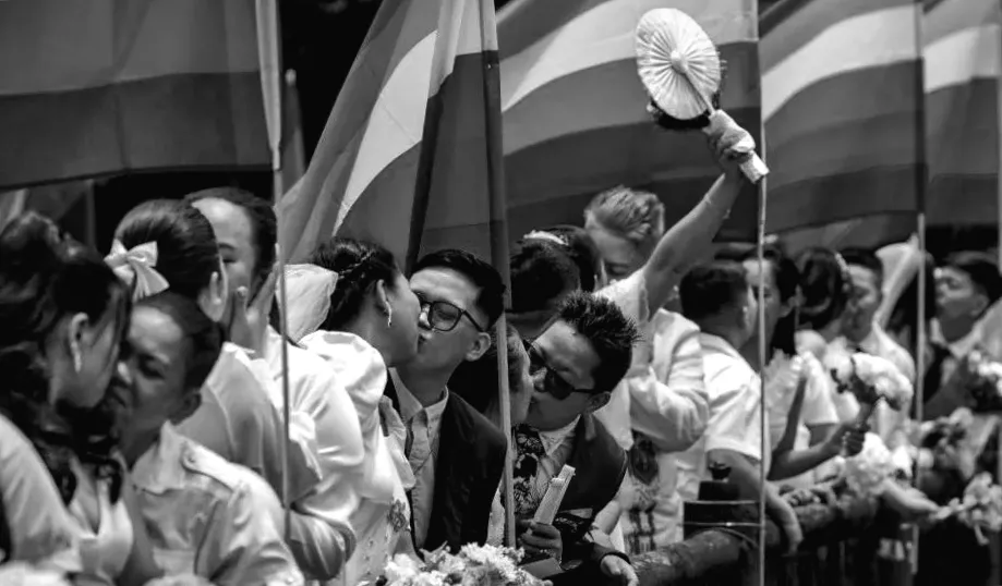 Філіппінський Верховний суд дозволяє одностатевим парам спільну власність