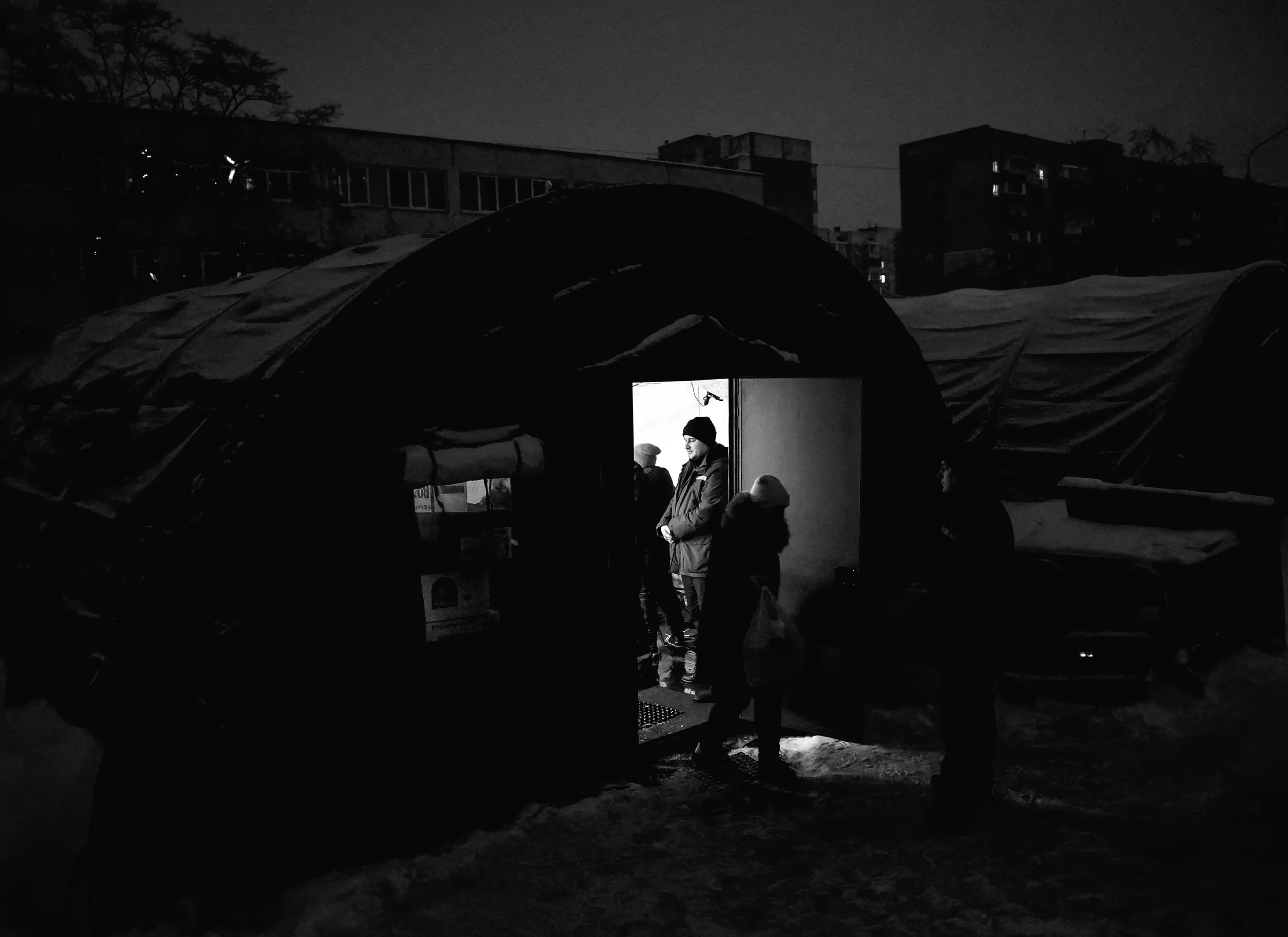 Українці стикаються зі суворим холодом без електроенергії: важливо пережити наступні дні