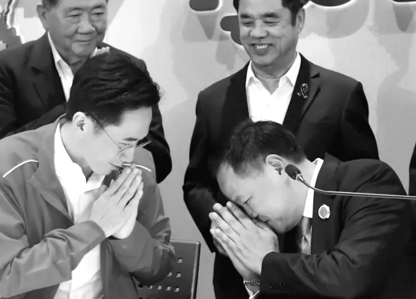 Консервативна партія Таїланду наближається до створення нової коаліційної уряду