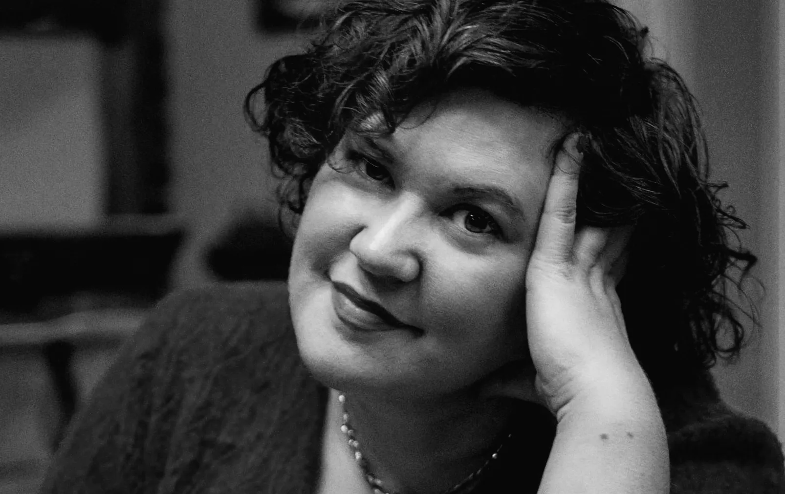 Автор популярного роману вважав, що хокейна романтика занадто гаряча для ТБ.