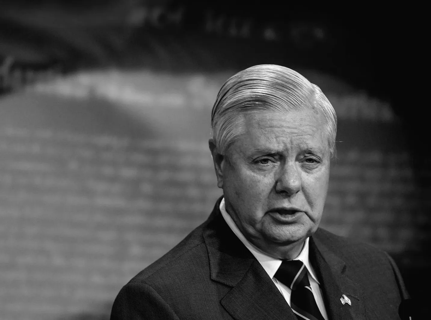 Лідер демократів висміяв Грегемові "пірнув" з пристрастю у "багатомільйонний фонд"