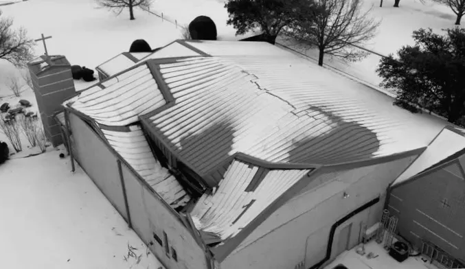 Завал даху церкви в Cedar Hill викликаний вагою снігу та льоду