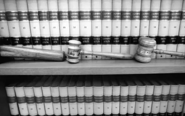 Обвинувачений дубайський чоловік у штаті Коннектикут за шахрайство, відмивання грошей та крадіжку ідентичності.