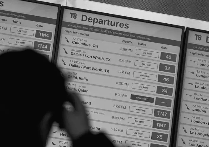 Уряди розглядають повернення громадян через припинення польотів на Близькому Сході