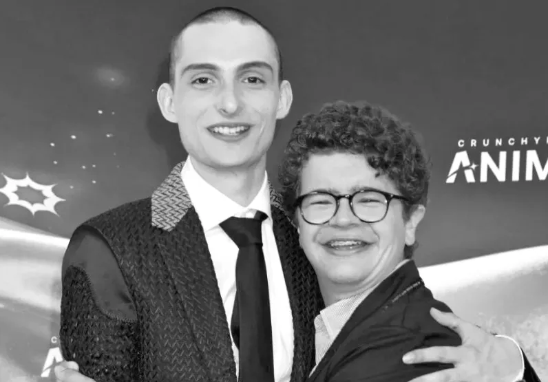 Фінн Вулфхард веде шоу SNL після фіналу серіалу "Дивні дива"