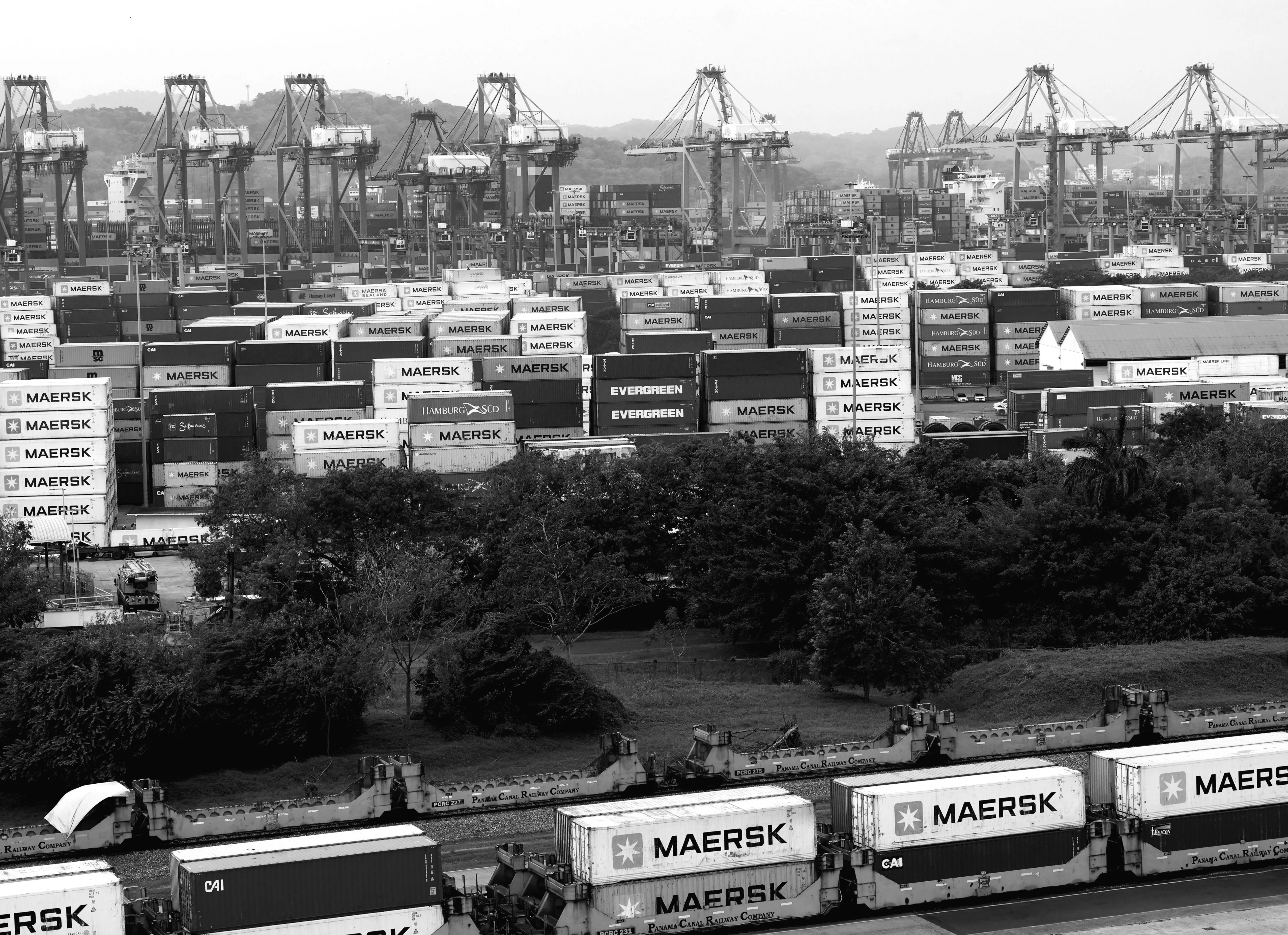 Концесія гонконгської компанії на експлуатацію портів Панамського каналу визнана неконституційною