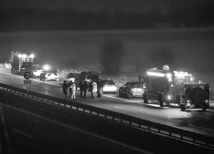 Поліція Баварії знешкодила підозрілі вибухівки, знайдені під час зупинки на дорозі.