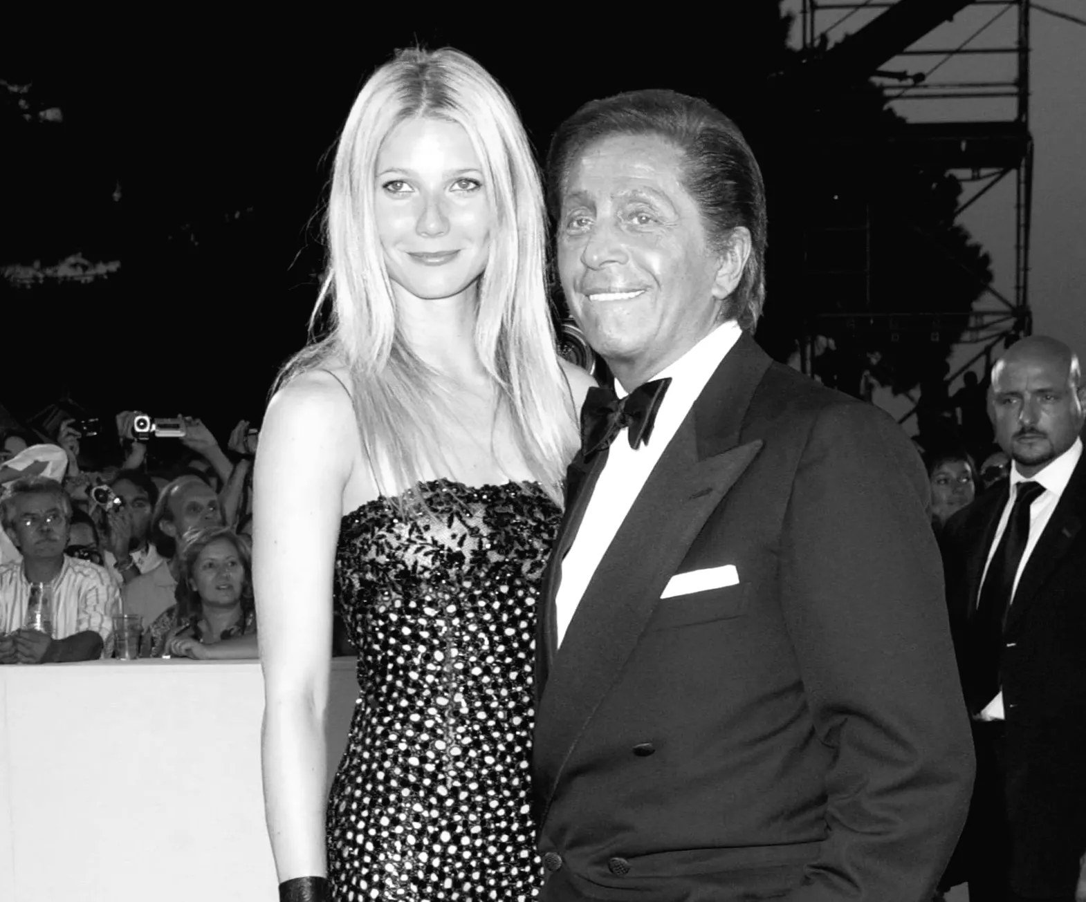 Помер італійський дизайнер Валентіно у віці 93 років. Його спадщина - це любов до одягу жінок, яку він віддавав.