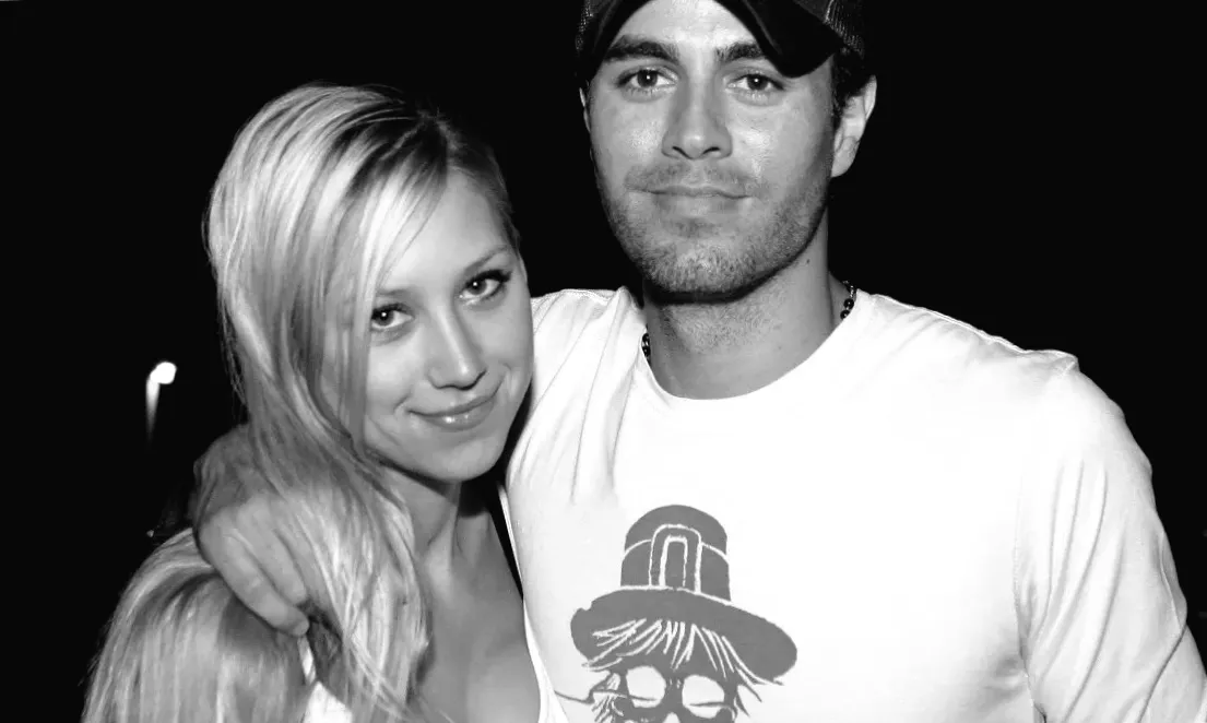 Енріке Іглесіас ділиться відео з дочкою, яка дуже схожа на маму Анну Курнікову