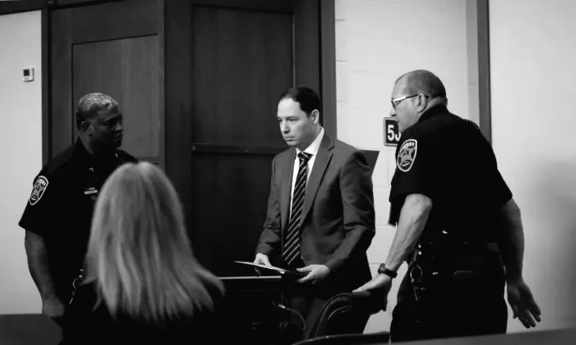 Брендан Банфілд виступає свідком на захист у своєму судовому процесі за подвійне вбивство