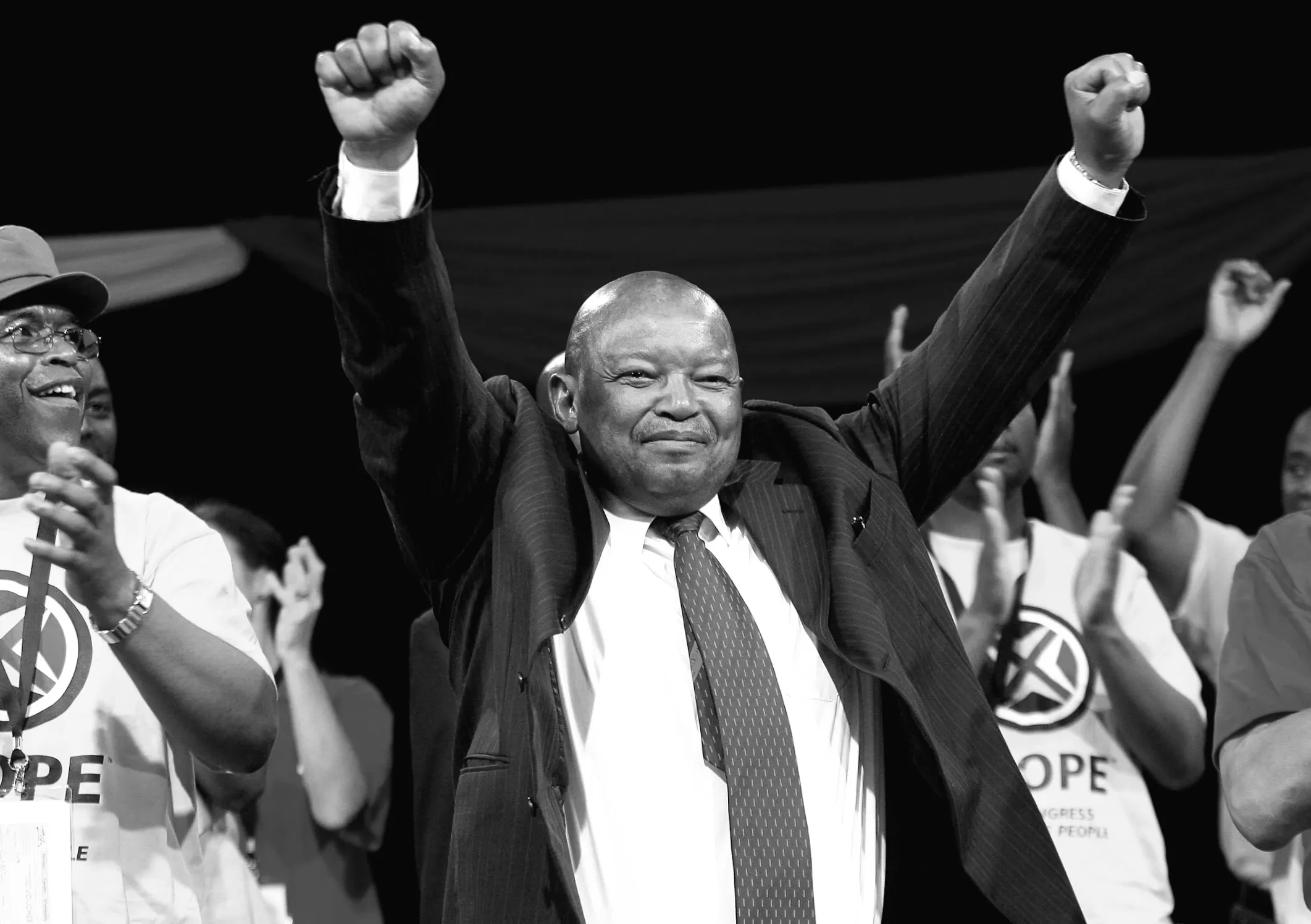 Помер відомий борець з апартеїдом та колишній міністр оборони ПАР Мосіуа 'Терор' Лекота у віці 77 років