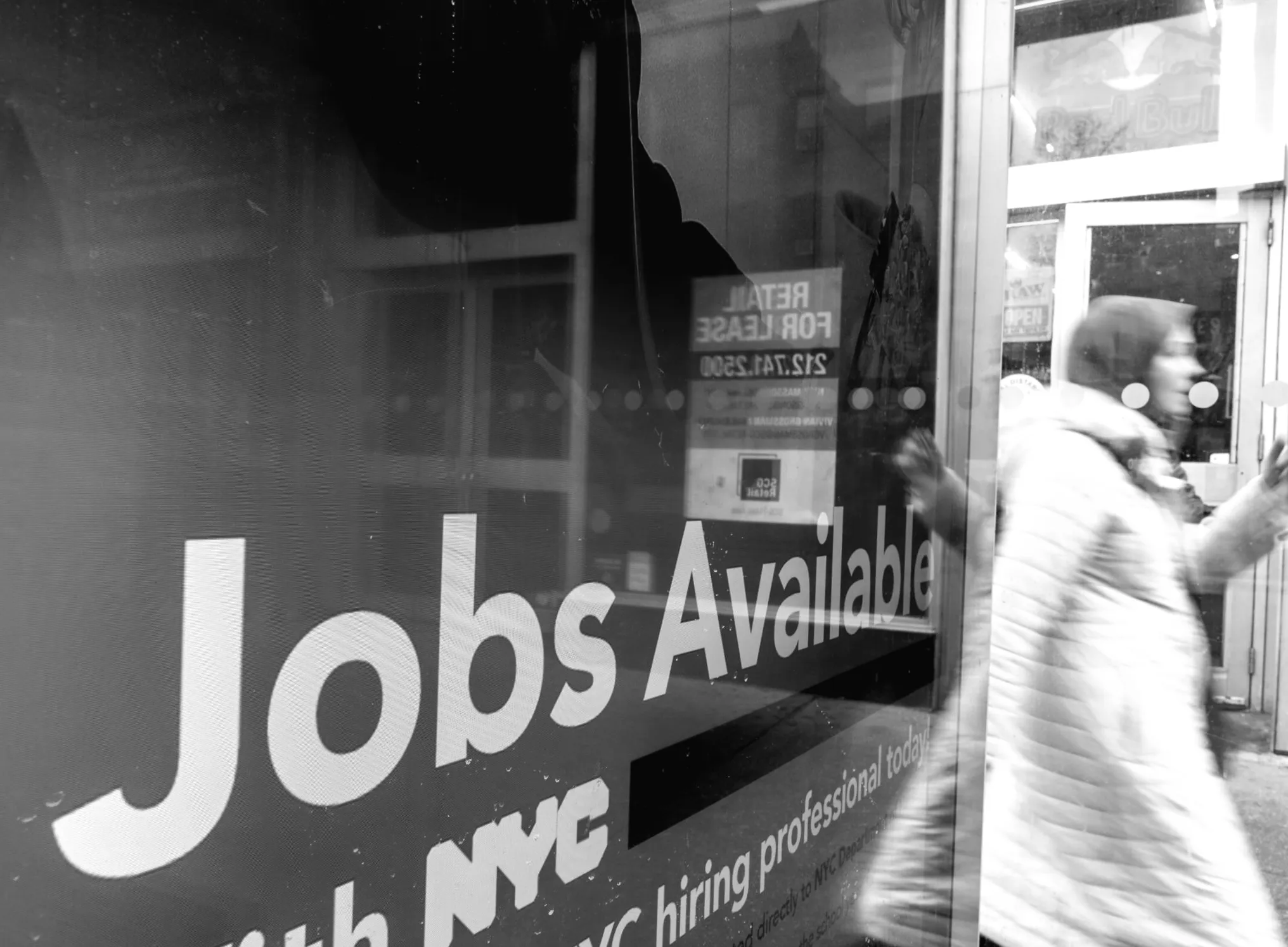 Приватний сектор зазнав зниження найму в січні: додано лише 22 000 робочих місць.