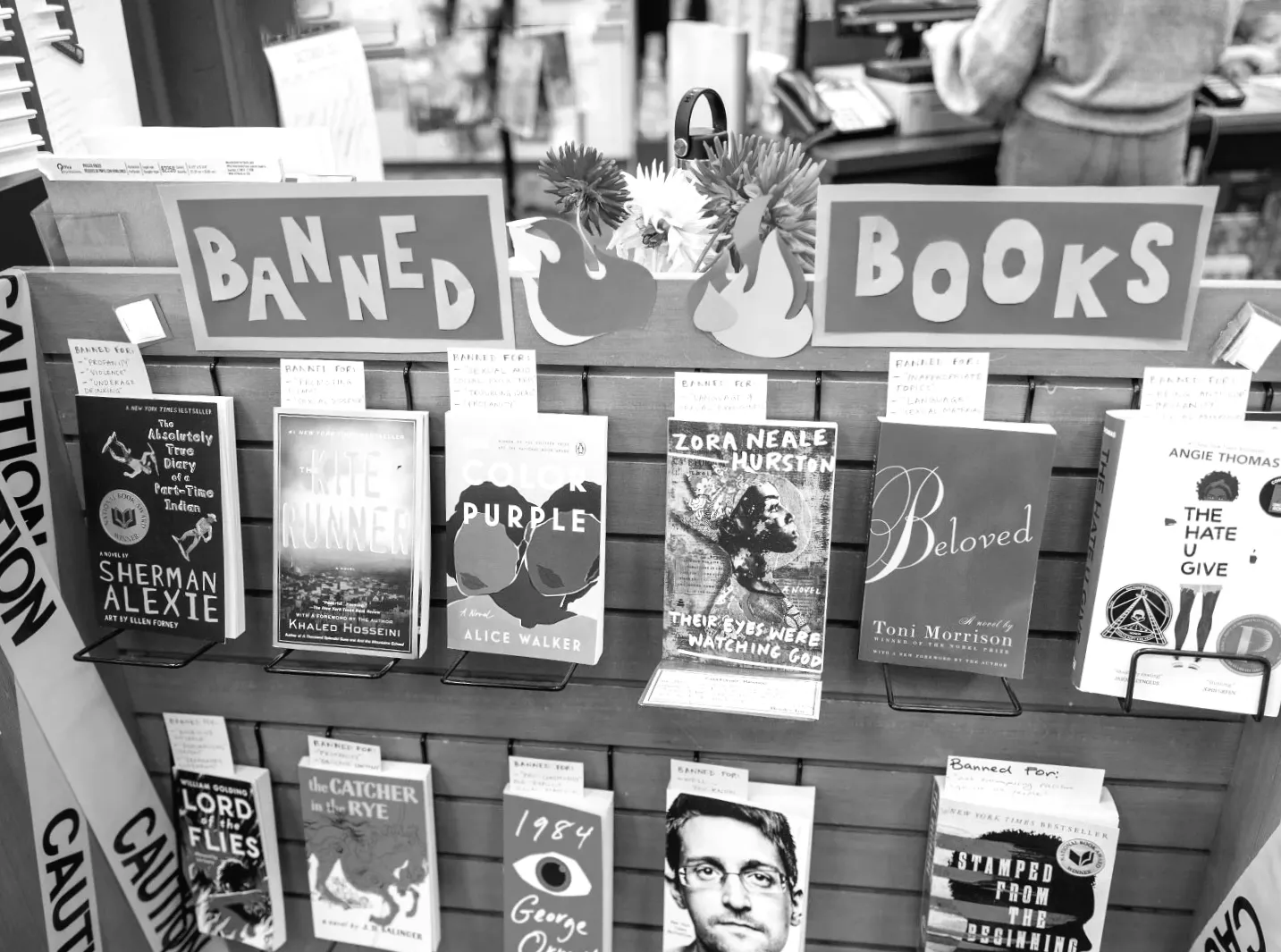 Несподіване демократичне враження в Техасі показує, що виборці все ще ненавидять заборону книг.