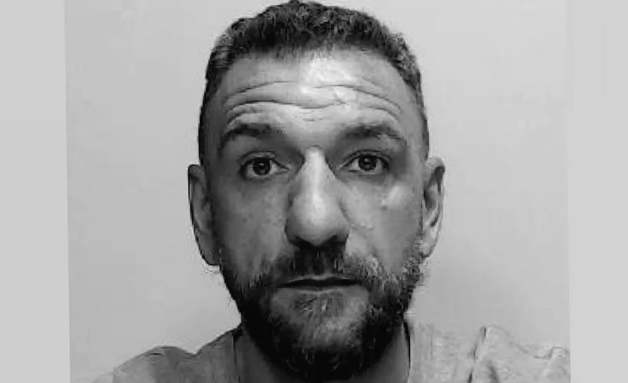 Чоловік ув'язнений за спробу зґвалтувати жінку під час польоту до Единбурга