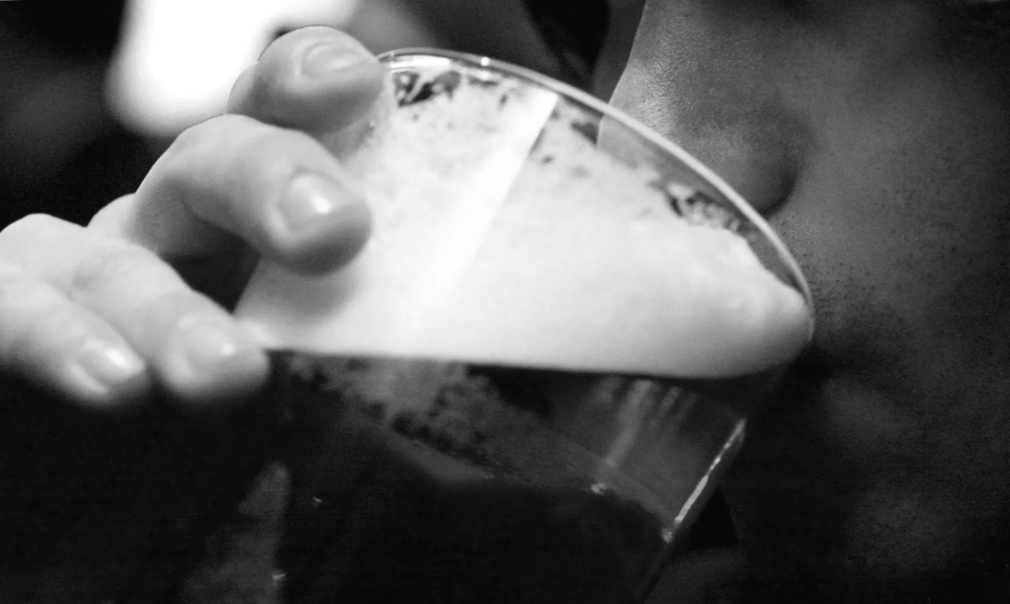 Лікар занепокоєний зростанням смертей від алкоголю серед молоді