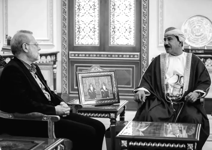 Топовий іранський радник відвідує посередника Оман, підготовка до переговорів між Іраном і США