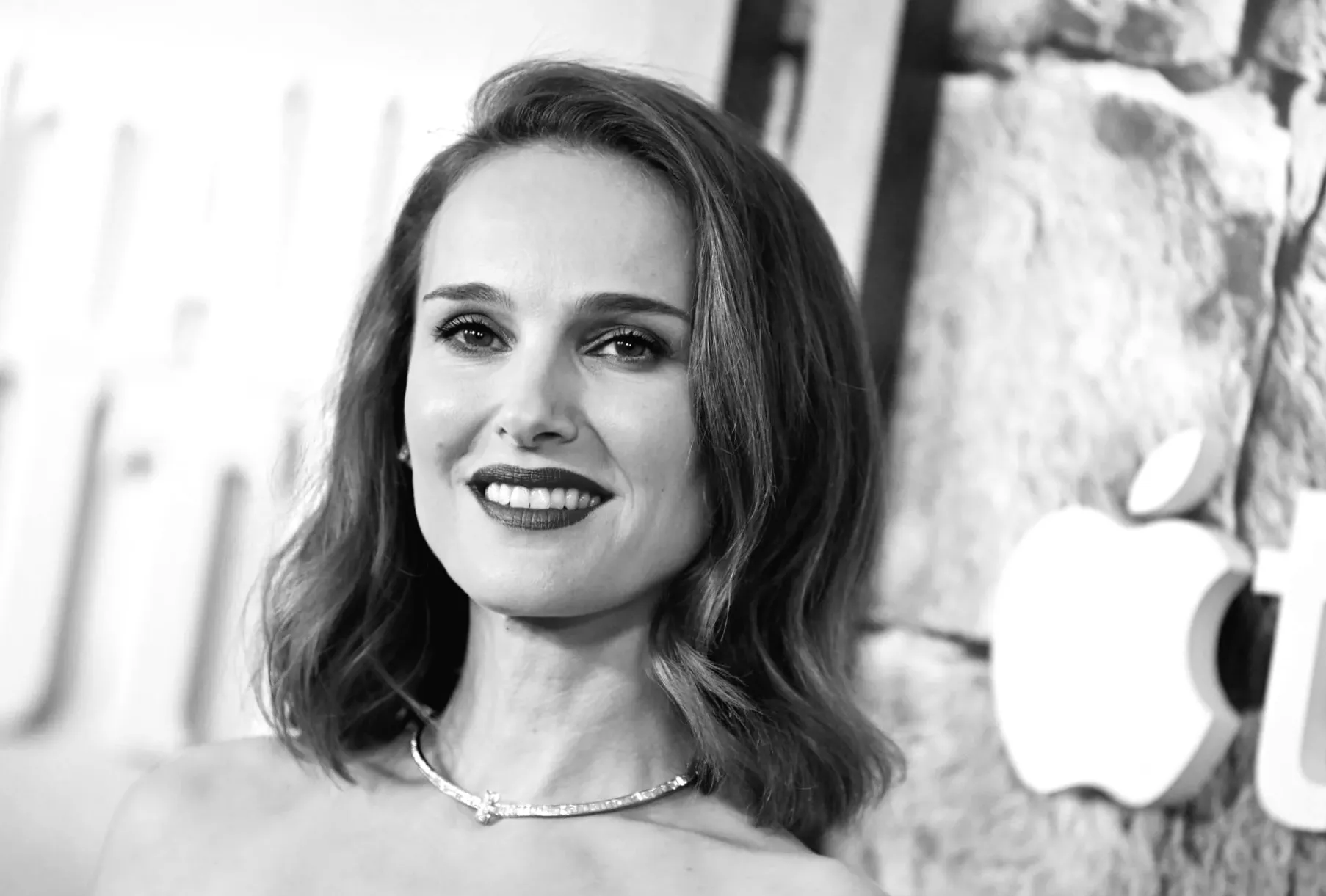 Наталі Портман розкрила рідкісні подробиці про свого підлітка Алефа — включаючи його несподіваний новий бізнес-проект