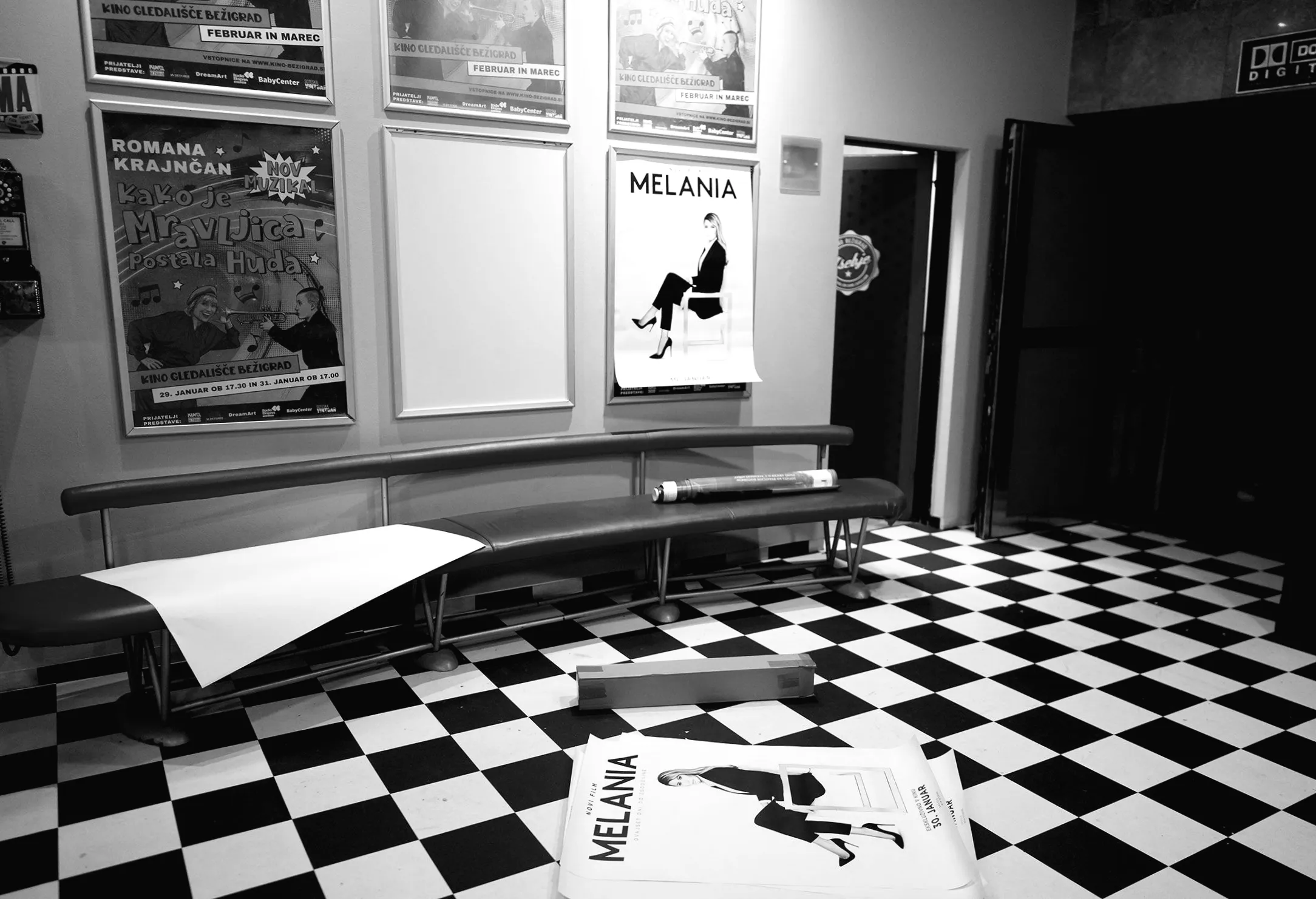 Реакція на документальний фільм про Меланію Трамп: від порожніх театрів до переповнених залів.