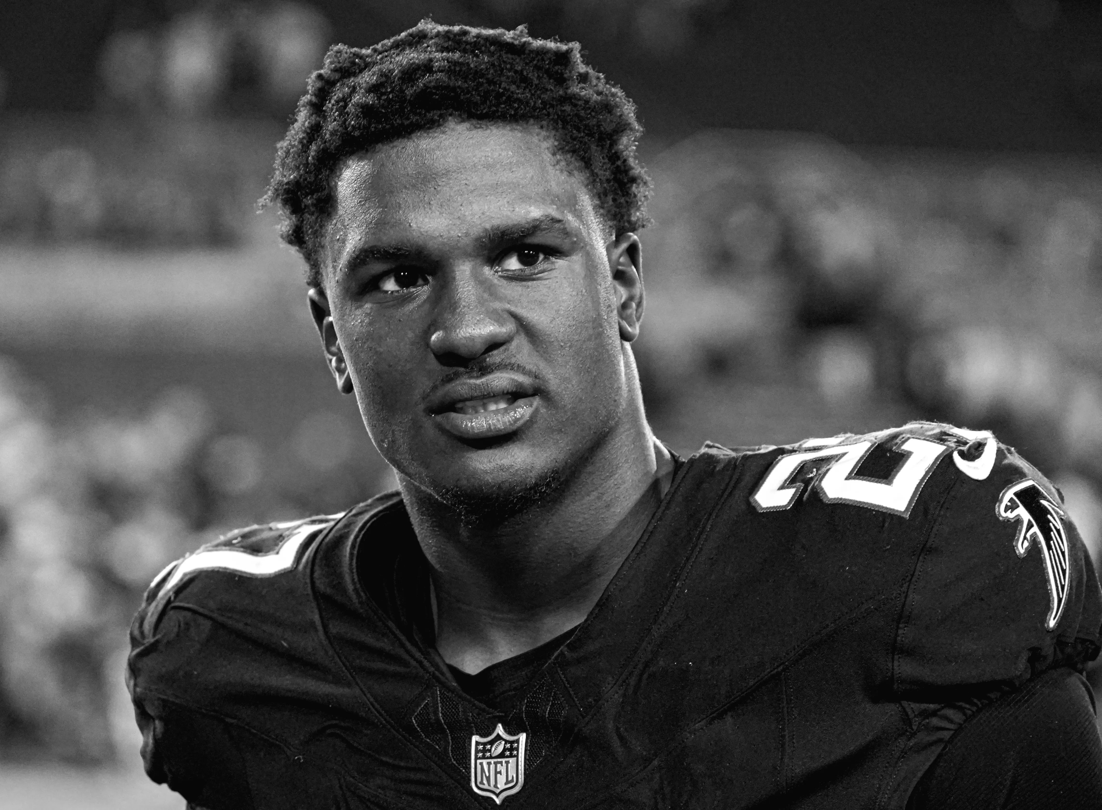 Реакція поліції на конфлікт між новачком Фолконс і зіркою WNBA