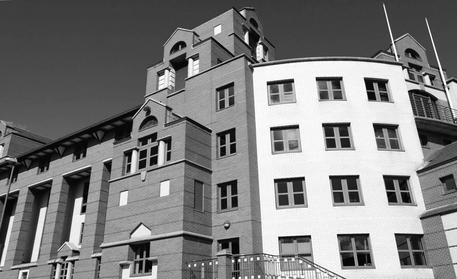 Чоловік, який кинув Коран в унітаз, випарився в суді.