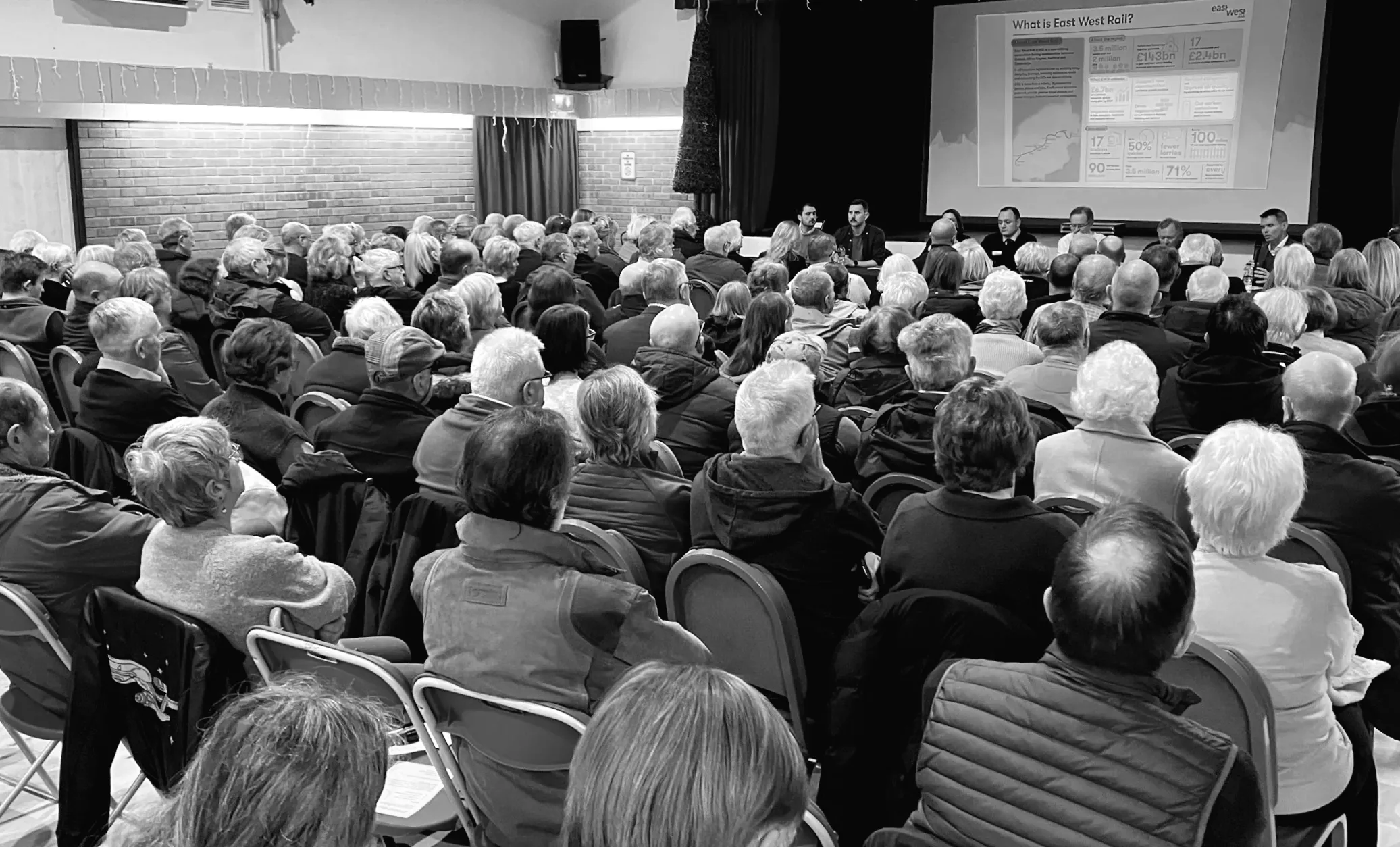 Зростають обурення в селі через хаос на залізничному депо