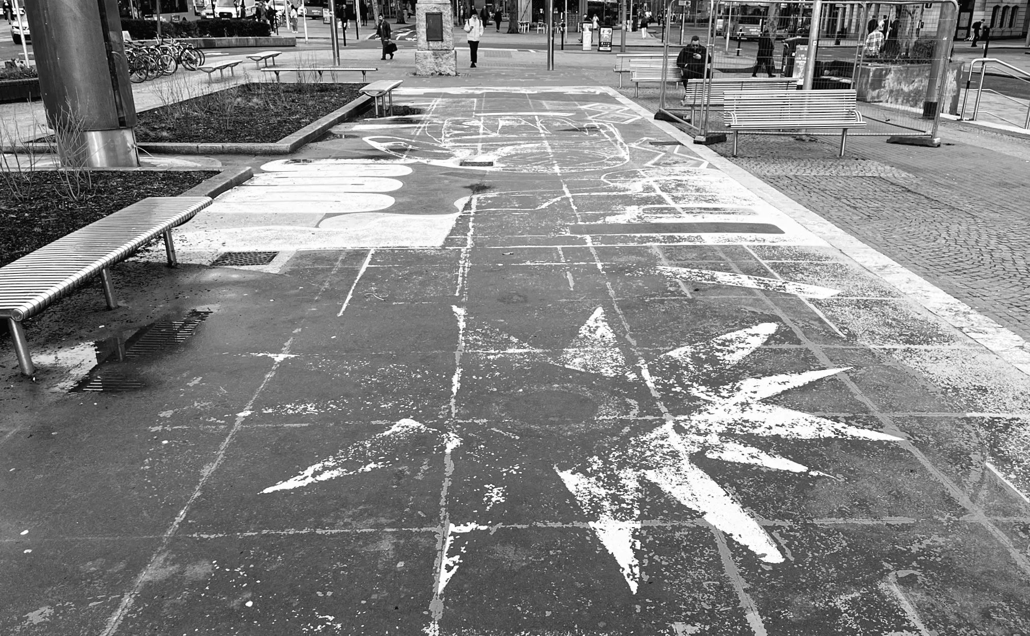 Радник відчуває сором за мистецтво у центрі міста