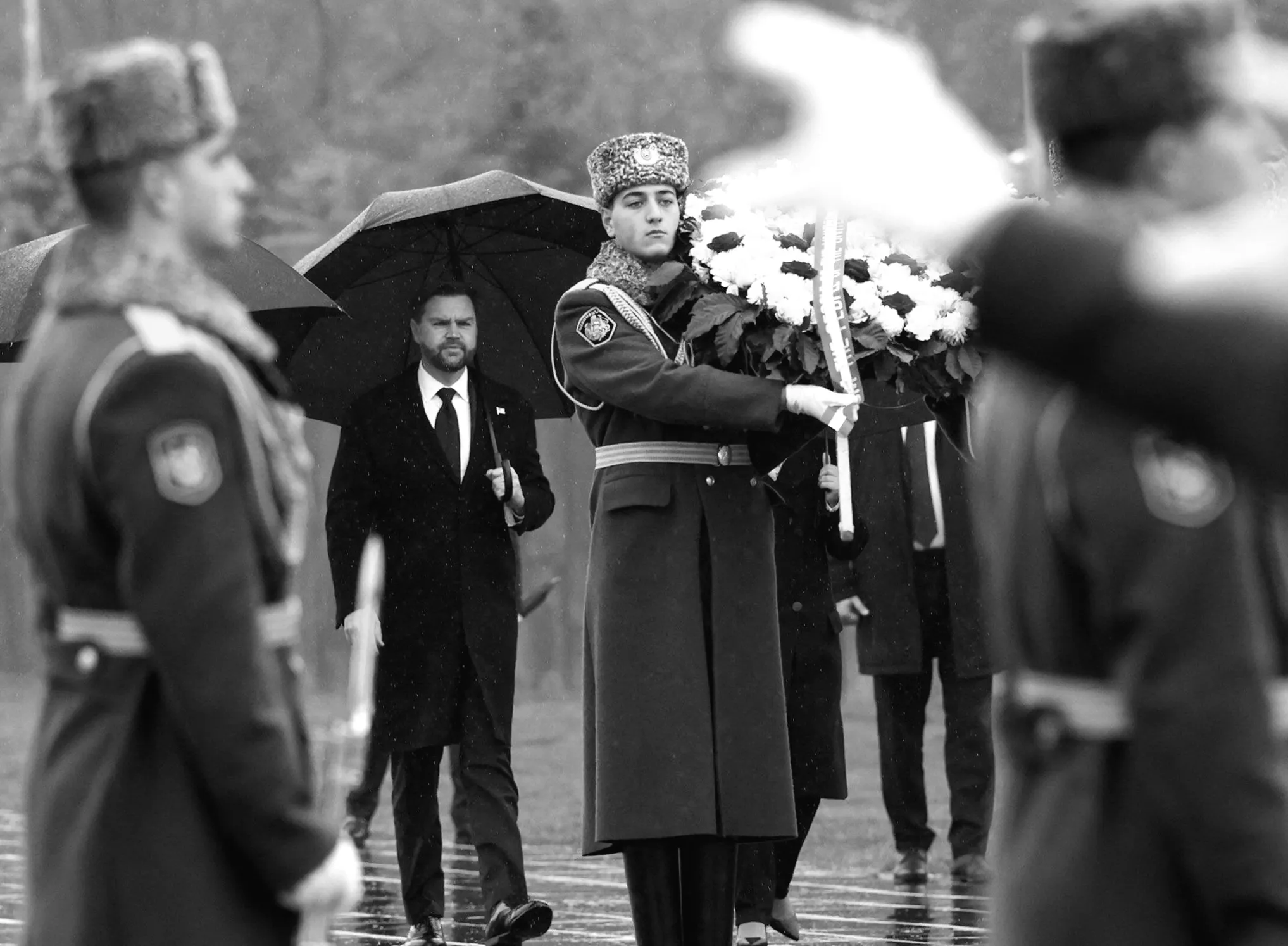 Аккаунт X Ванса видаляє пост про визнання геноциду в Армії