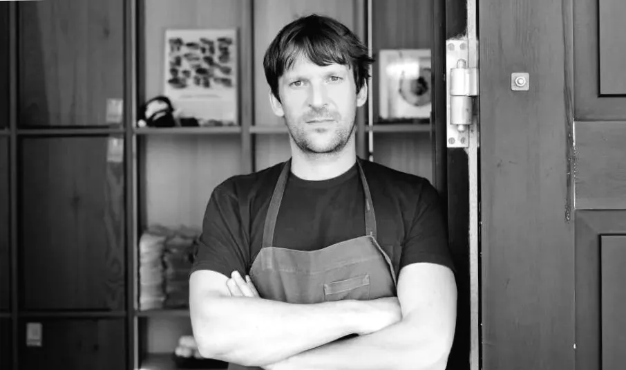 Шеф-кухар Noma пішов у відставку через обвинувачення у зловживанні