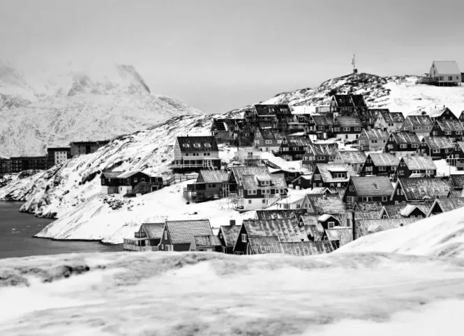 Канада та Франція відкривають консульства в Гренланді для підтримки.