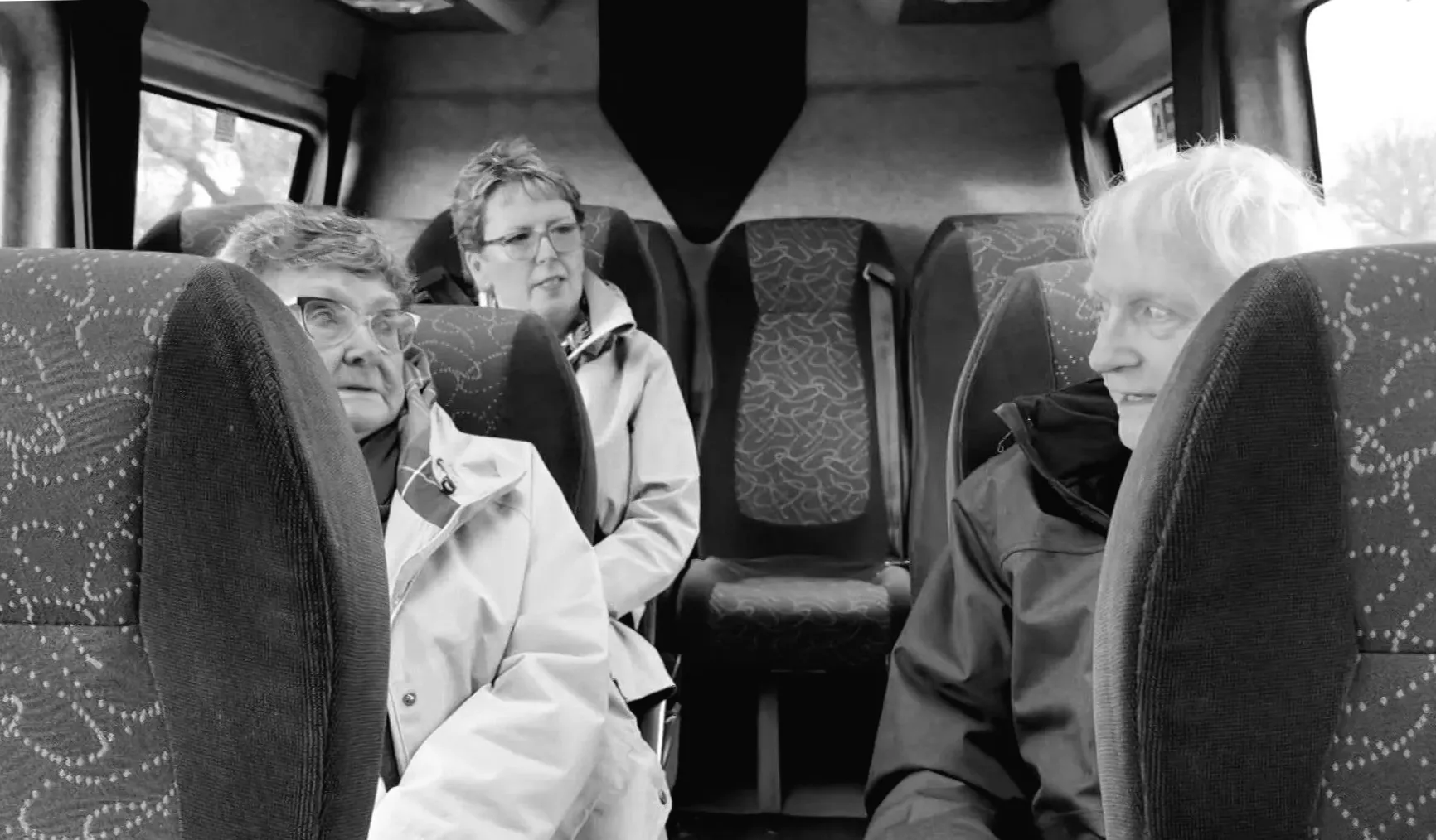 Новий автобус спільноти дарує мешканцям незалежність