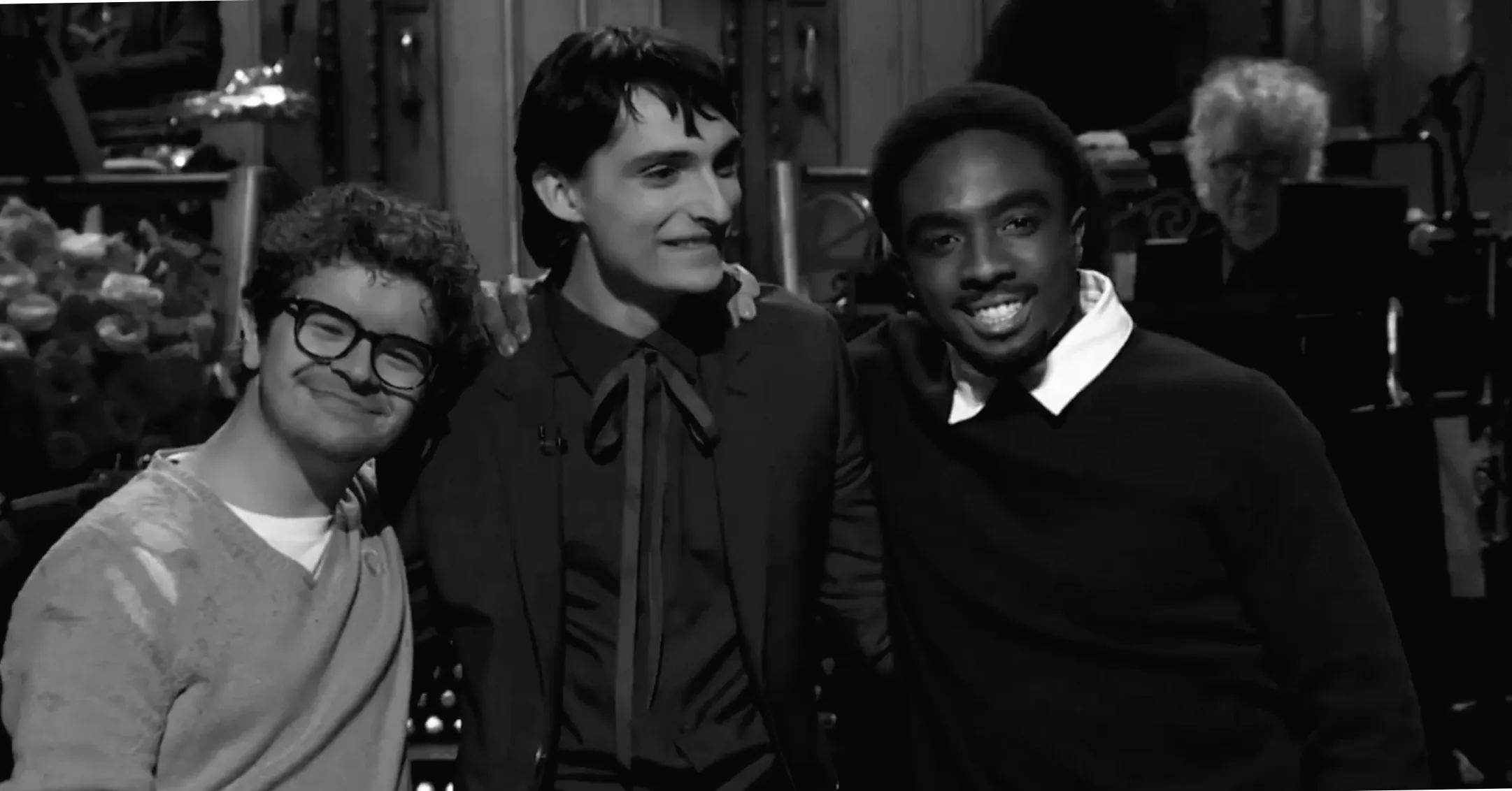 Друзі з "Дивних речей" підтримали Фінна Вулфхарда на шоу "SNL", заявивши, що вони вже дорослі для "великих фільмів"