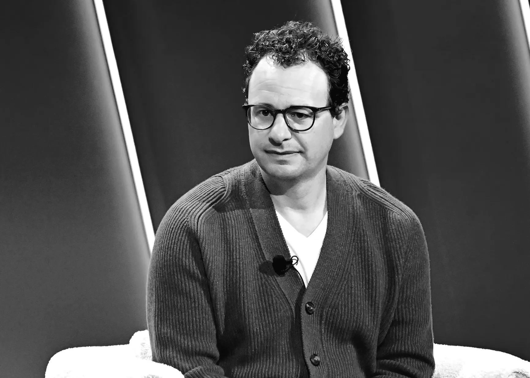 Anthropic відмовляється від свого основного обіцяння безпеки в ході боротьби з Пентагоном за межею штучного інтелекту