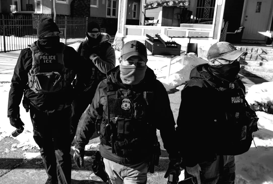 Тисячі агентів ICE приєднуються до форуму, щоб скаржитися на свою роботу, повідомляється