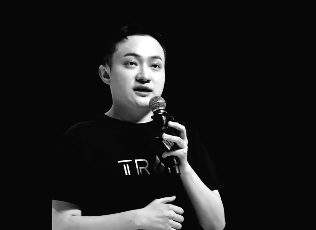 Мільярдер, який витратив $4,6 млн на обід з Баффетом, готовий витратити $30 млн на годину з Ілоном Маском