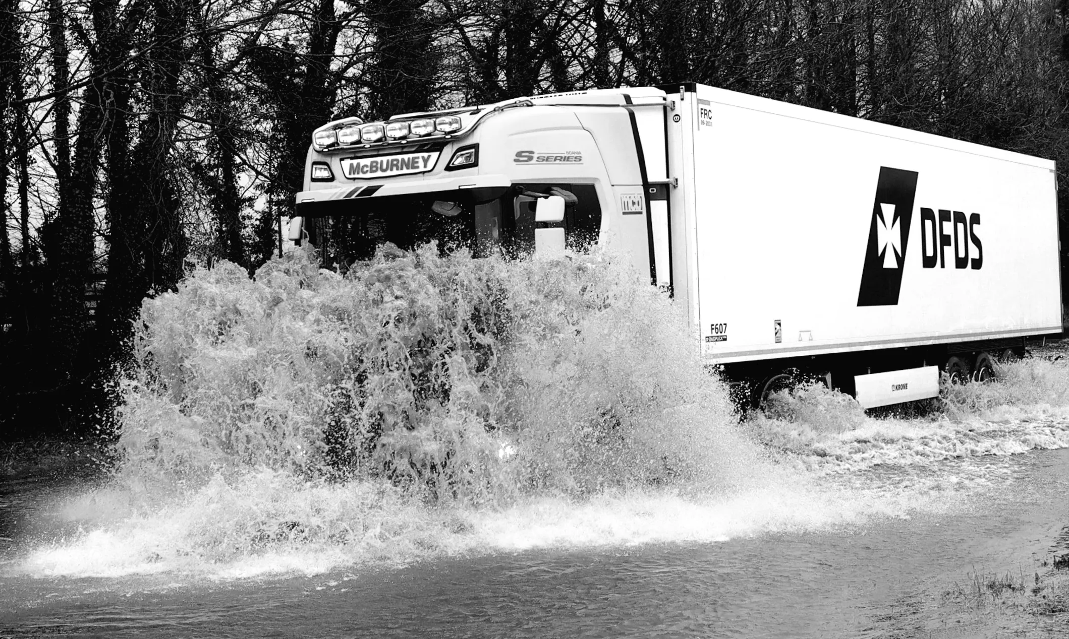 Попередження про ожеледицю залишилося в силі після відновлення енергопостачання після шторму Чандра