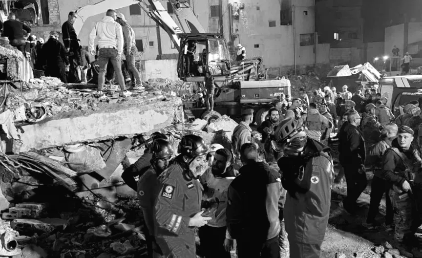 Чотирнадцять загиблих у найновішій трагедії у Лівані через обвалення будівлі, зростає критика через бездоглядность