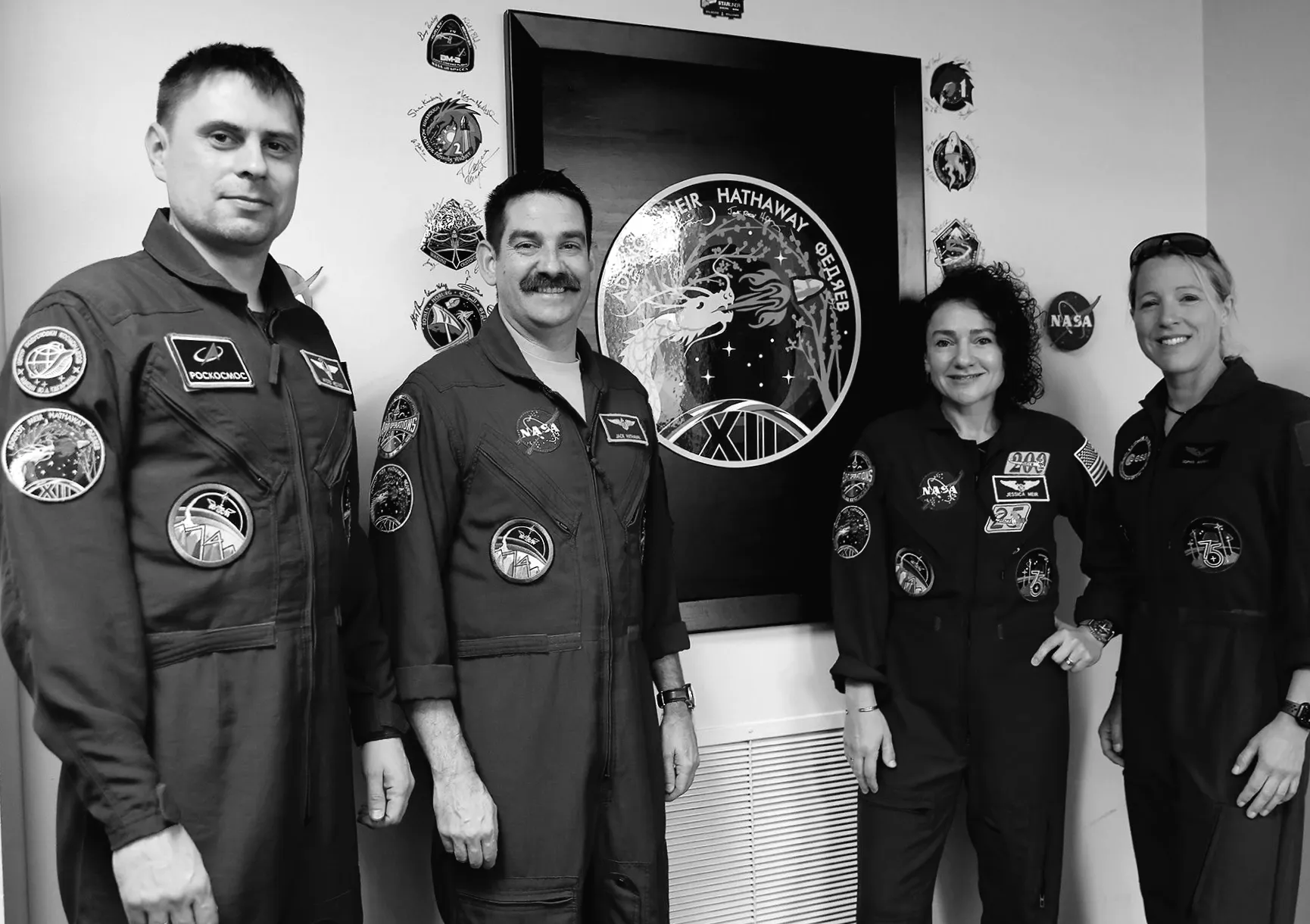 SpaceX та NASA готуються запустити астронавтів на Міжнародну космічну станцію — рятування для трьох-осібного екіпажу