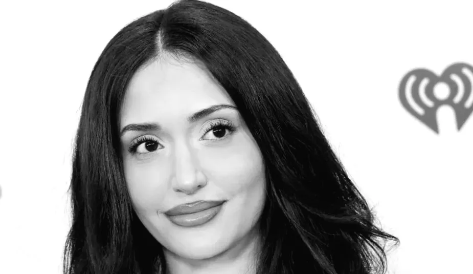 Лія Катеб вражає сміливим боді в фото з минулого