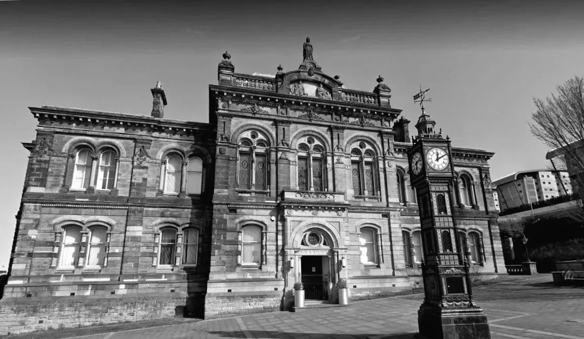 Благання про безпеку міської ради після виявлення незаконних проникнень